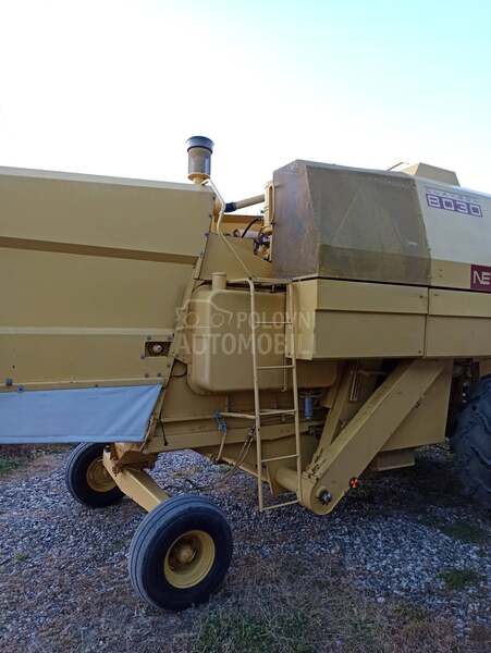 New Holland 8030