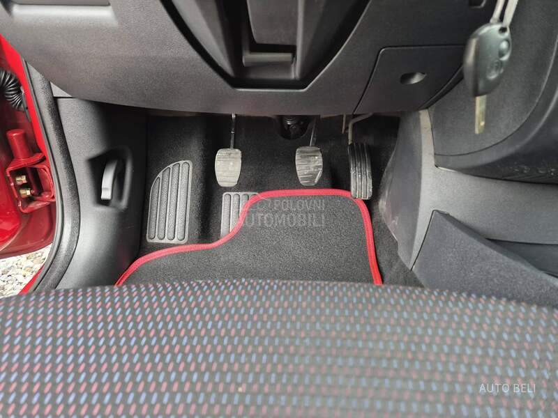 Renault Clio 1.4