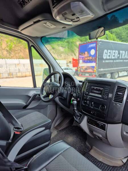 Mercedes Benz sprinter