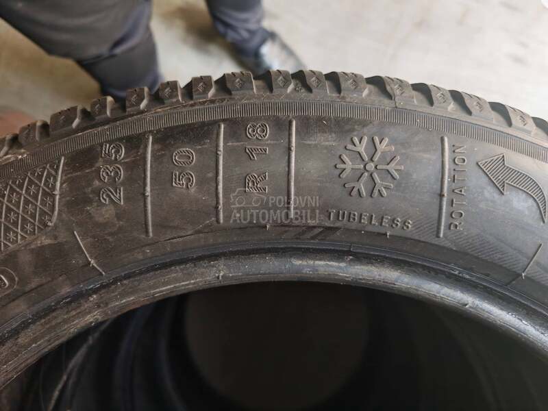 Kleber 235/50 R18 Zimska