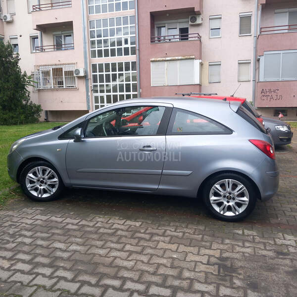 Opel Corsa D Cosmo
