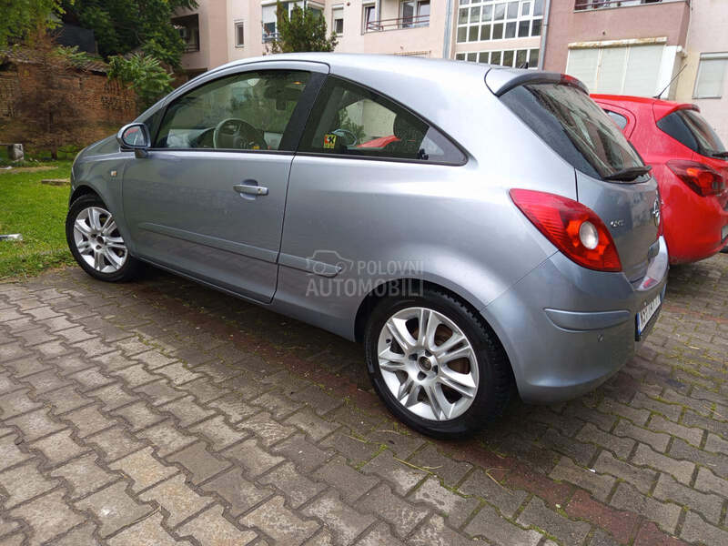 Opel Corsa D Cosmo