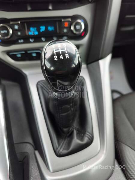 Ford Focus 1.6 i TREND CH