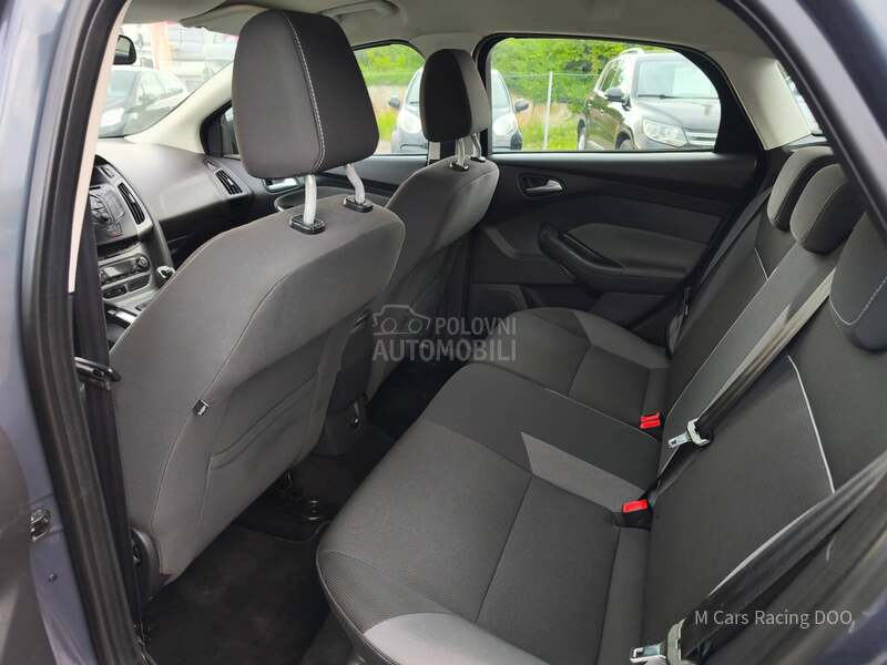Ford Focus 1.6 i TREND CH