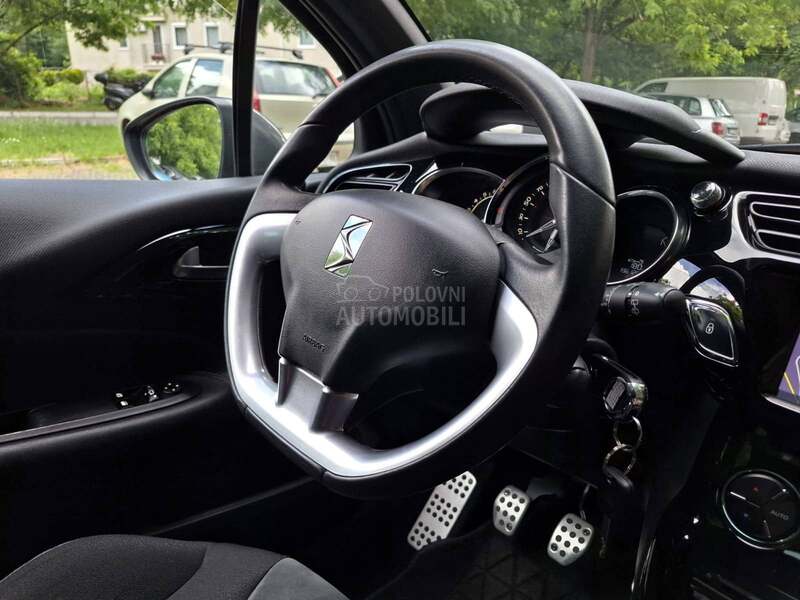 Citroen DS3 1.2 DS3 PURPLE CHIC