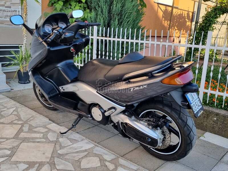 Yamaha T MAX SALONSKO STANJE
