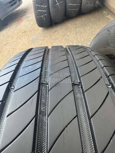 Michelin 215/55 R17 Letnja