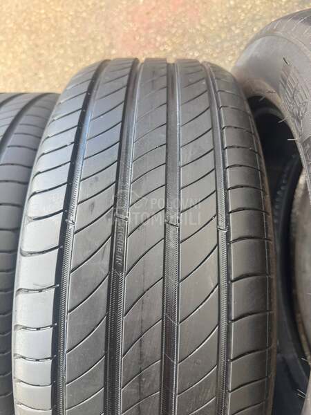 Michelin 215/55 R17 Letnja