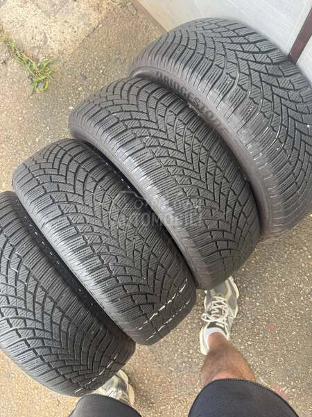 Bridgestone 205/55 R16 Zimska
