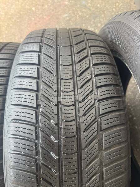 Continental 215/55 R17 Zimska