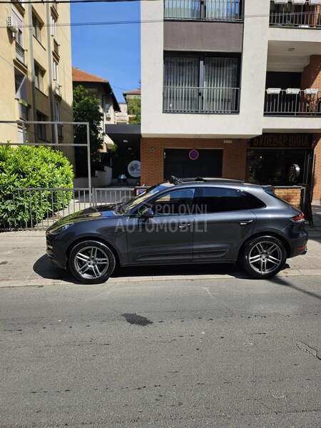 Porsche Macan FABRIKA