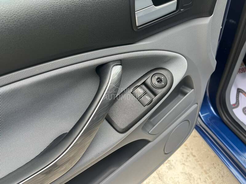 Ford C-Max 16