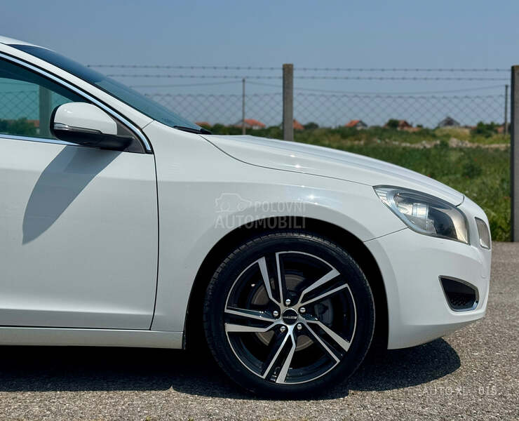 Volvo S60 1.6 E HDI  // N.O.V