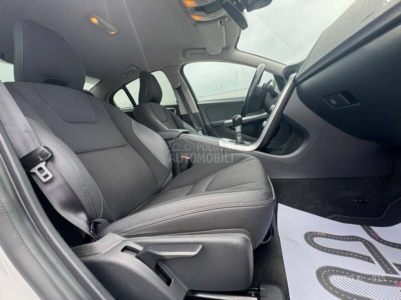Volvo S60 1.6 E HDI  // N.O.V