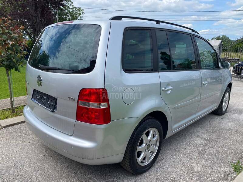 Volkswagen Touran 1.9TDI DSG CH