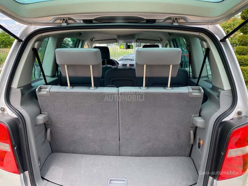 Volkswagen Touran 1.9TDI DSG CH