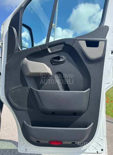 Renault Trafic 2.3 DCI // N.O.V