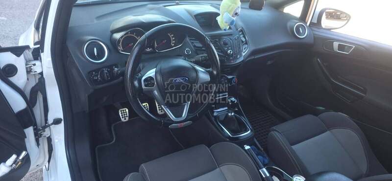 Ford Fiesta 1.6 ST TOOOP CH REG