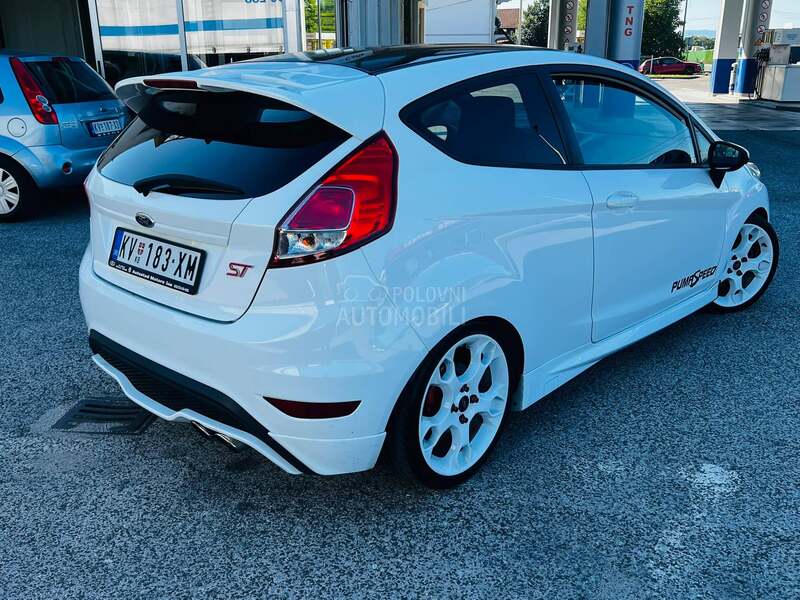 Ford Fiesta 1.6 ST TOOOP CH REG