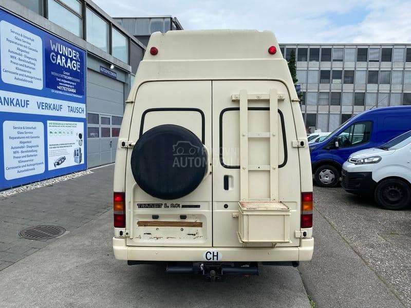 Ford 100 long kamper