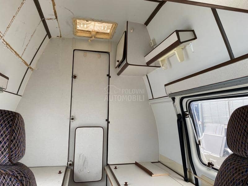 Ford 100 long kamper