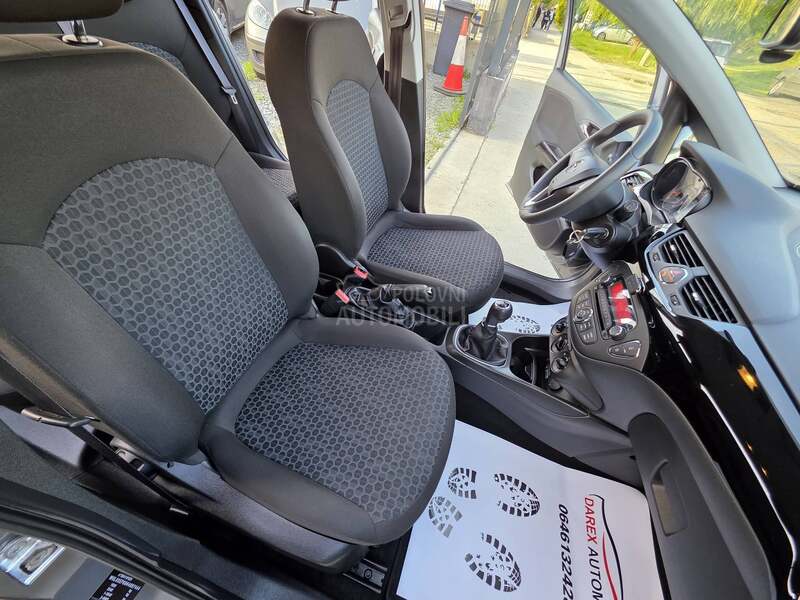 Opel Corsa E 1.2 B