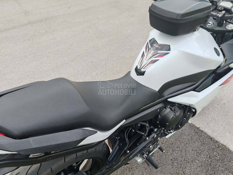 Yamaha Diversion XJ6 600 F