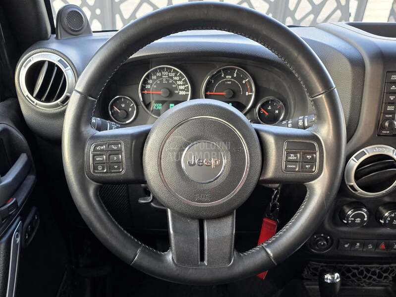 Jeep Wrangler 2.8crd SAHARA