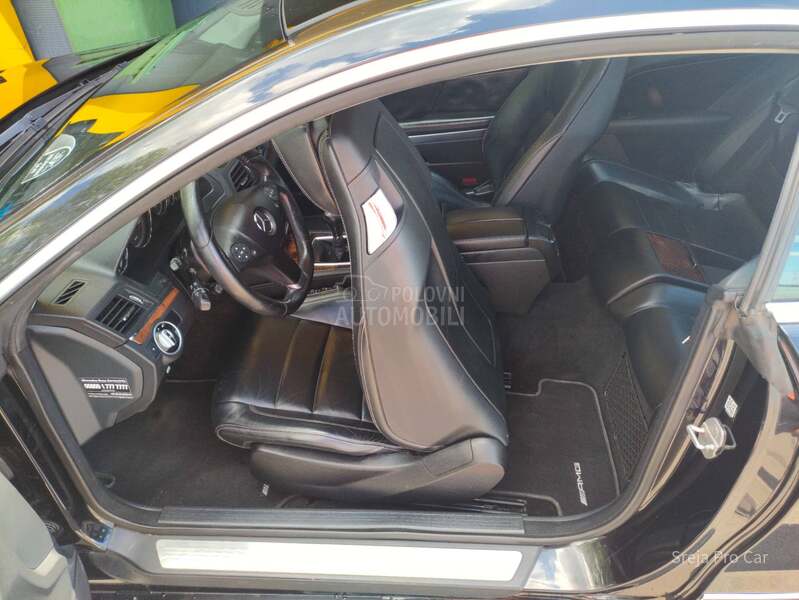 Mercedes Benz E 200 1.8 CGI AMG FUL