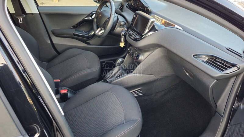Peugeot 208 1.5hdi/CH/N O O V