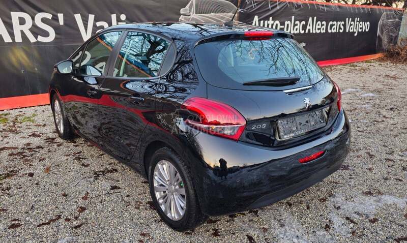 Peugeot 208 1.5hdi/CH/N O O V