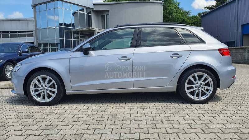 Audi A3 30 g-tron Sport Plus