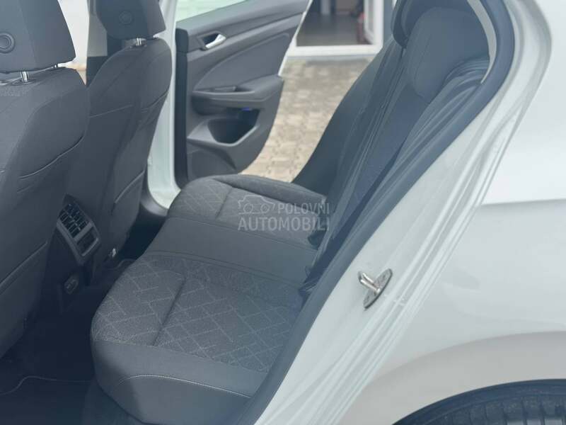 Volkswagen Golf 8 1.5