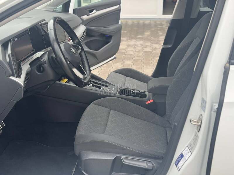 Volkswagen Golf 8 1.5