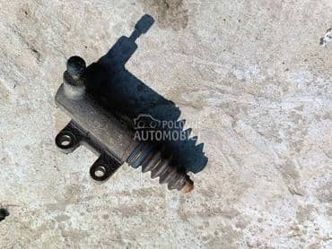 Pomocni cilindar kvacila za Lancia Lybra od 1999. do 2005. god.