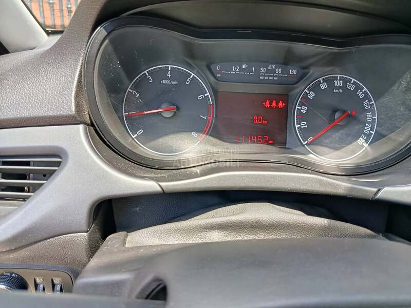 Opel Corsa E 1.2