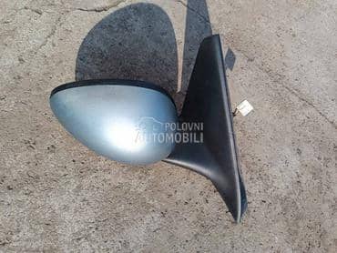Retrovizor desni za Alfa Romeo 156 od 1999. do 2005. god.