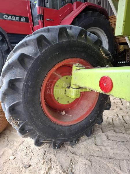 Claas 12.5/80 R18