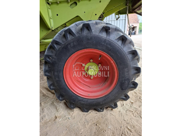 Claas 12.5/80 R18