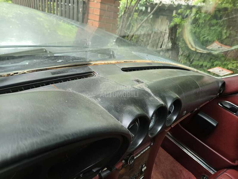 Mercedes Benz SL 560 