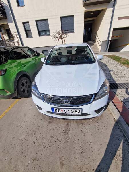 Kia pro_cee`d PROCEE D 1.4