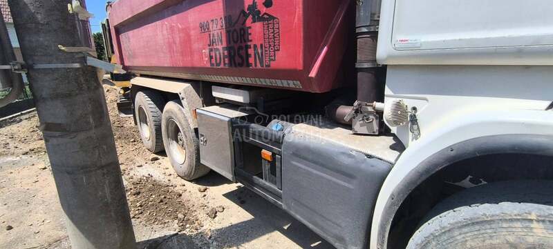 Scania R560