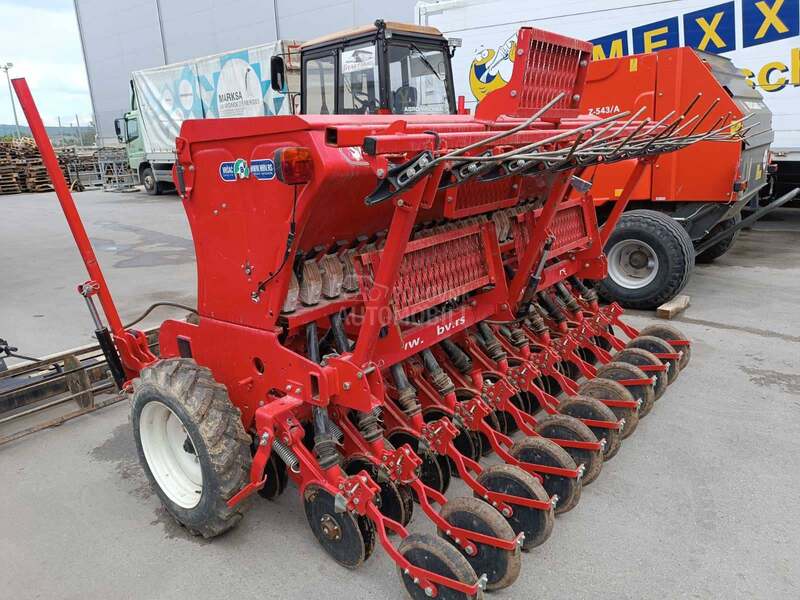 Belarus 820