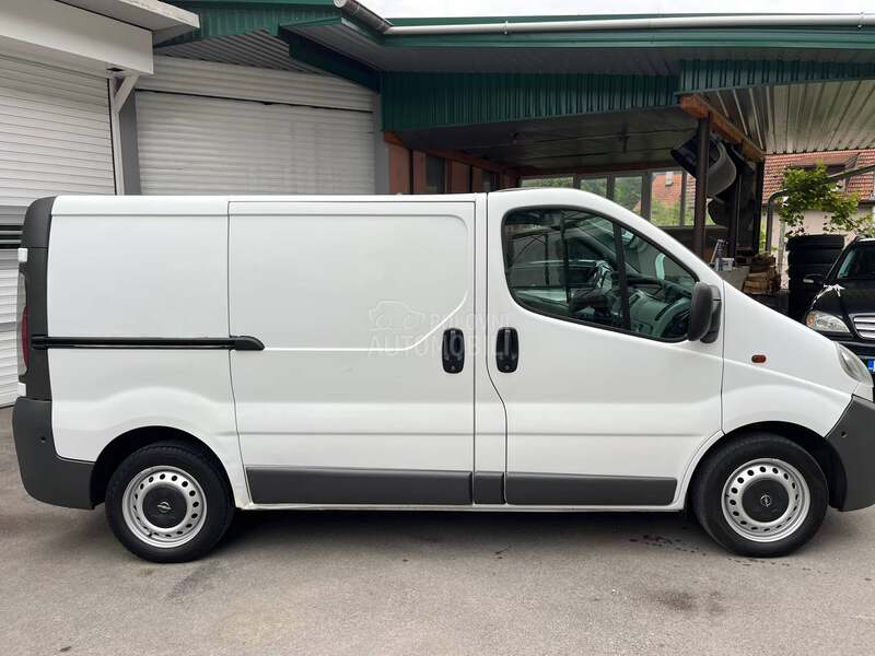 Opel Vivaro 