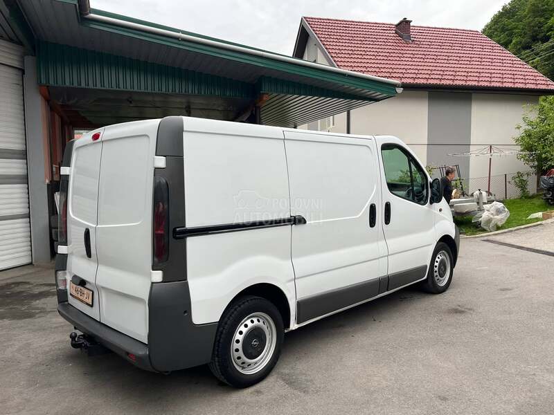 Opel Vivaro 