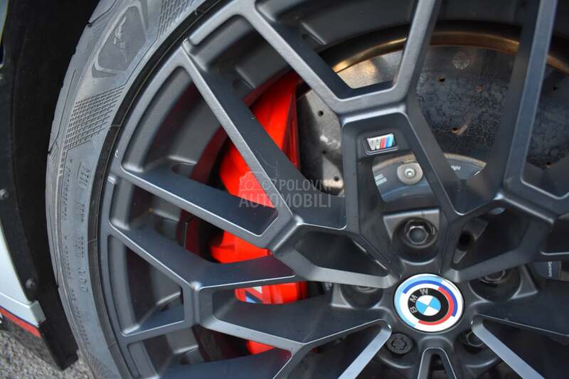 BMW M4 CSL