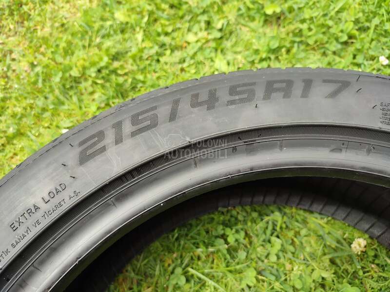 Falken 215/45 R17 Letnja