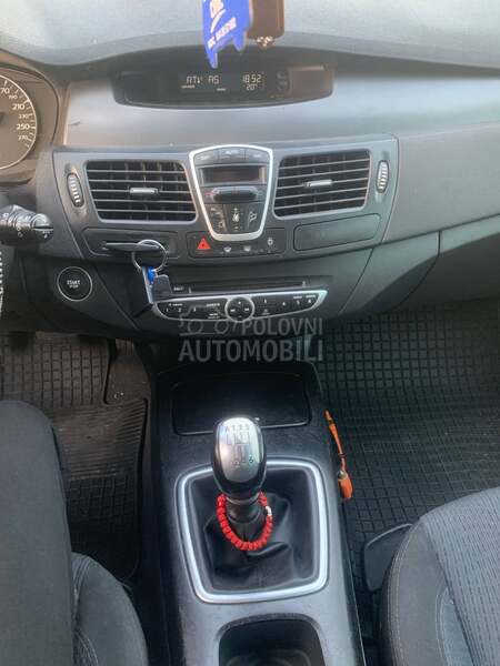 Renault Laguna 