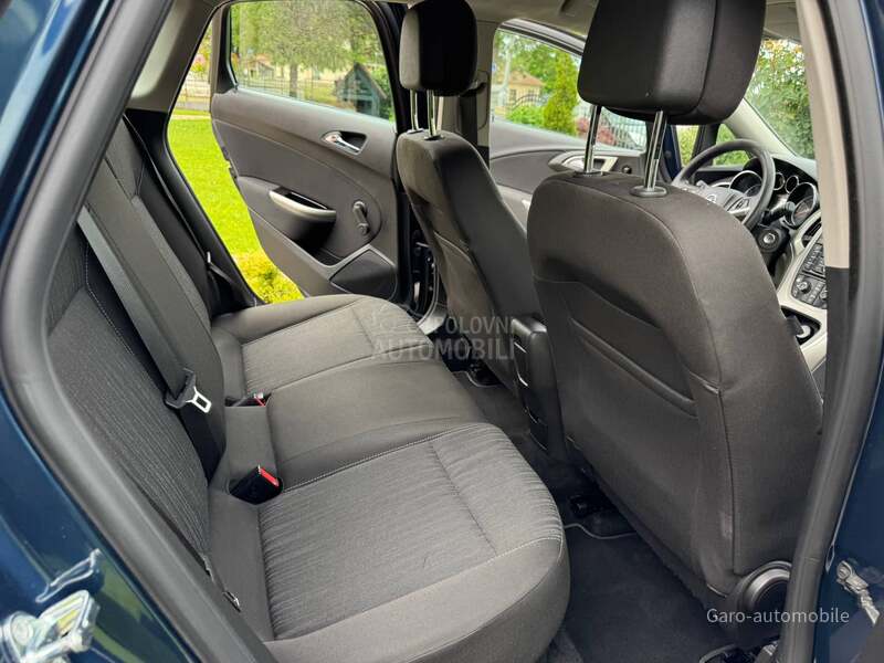 Opel Astra J 1.6 SVAJCARSKA