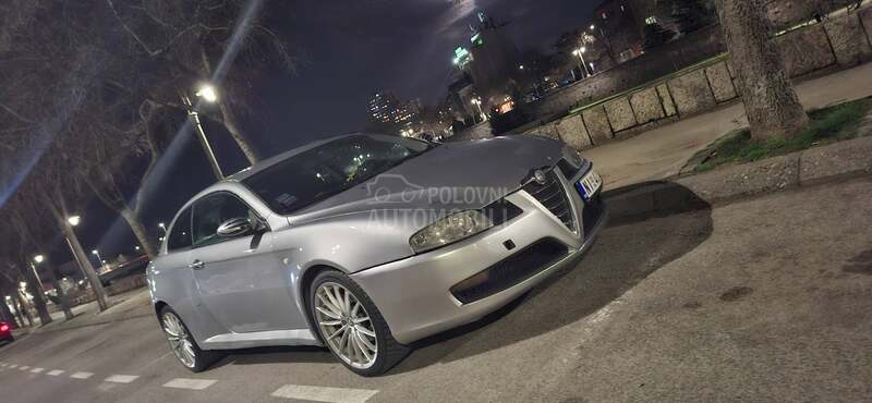 Alfa Romeo GT brera